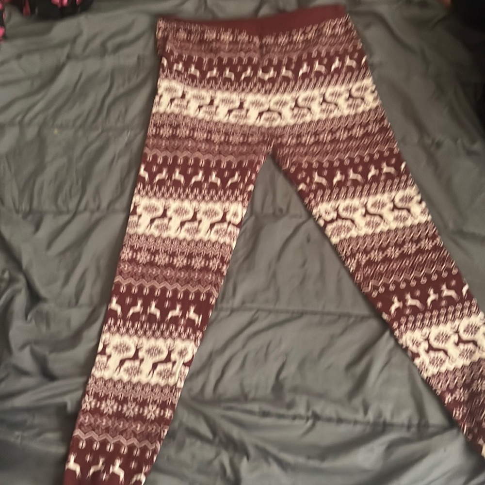 Maroon and white reindeer leggings